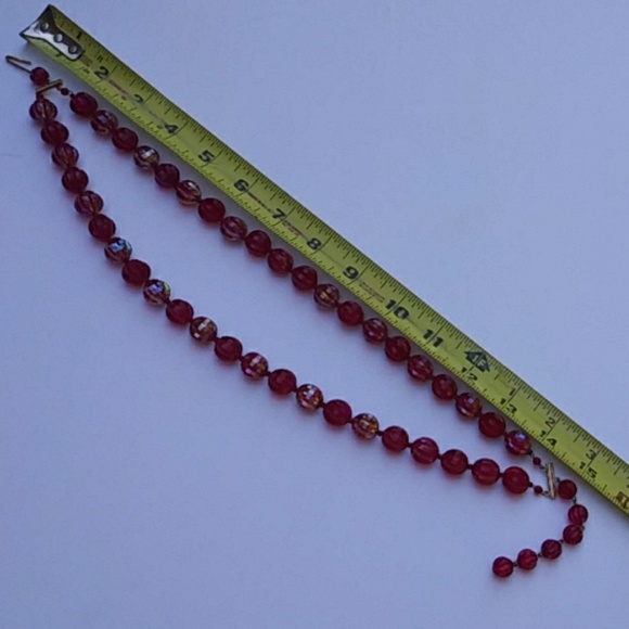 VINTAGE RED IRRADESENT NECKLACE & MATCHING EARRING - Picture 6 of 8